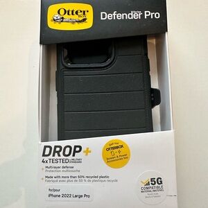 NWT Otterbox Defender Pro Cellphone case iPhone 14 Pro